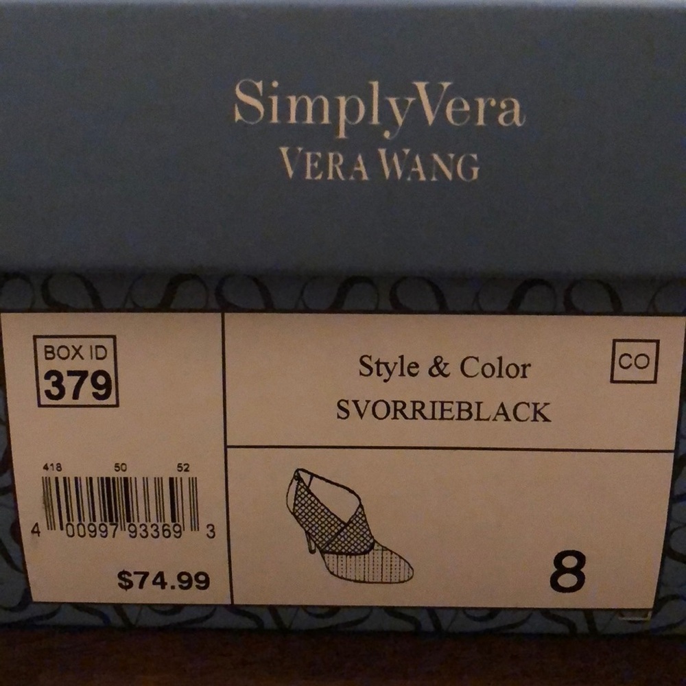 Vera Wang Simply Vera shoes